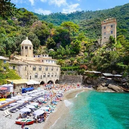 Appartamento A Due Passi Da Camogli Near To Camogli, With Terrace&seaside View *