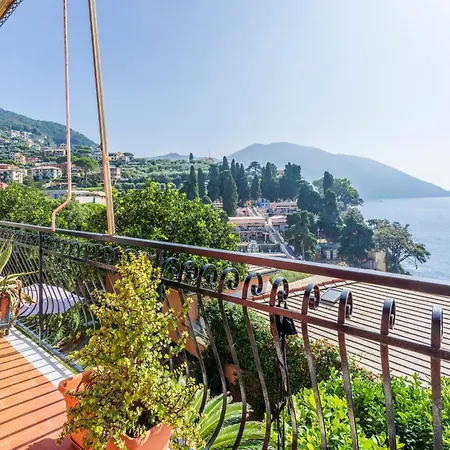 A Due Passi Da Camogli Near To Camogli, With Terrace&seaside View * Recco