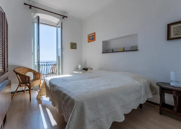 Apartamento A Due Passi Da Camogli Near To Camogli, With Terrace And Seaside View *